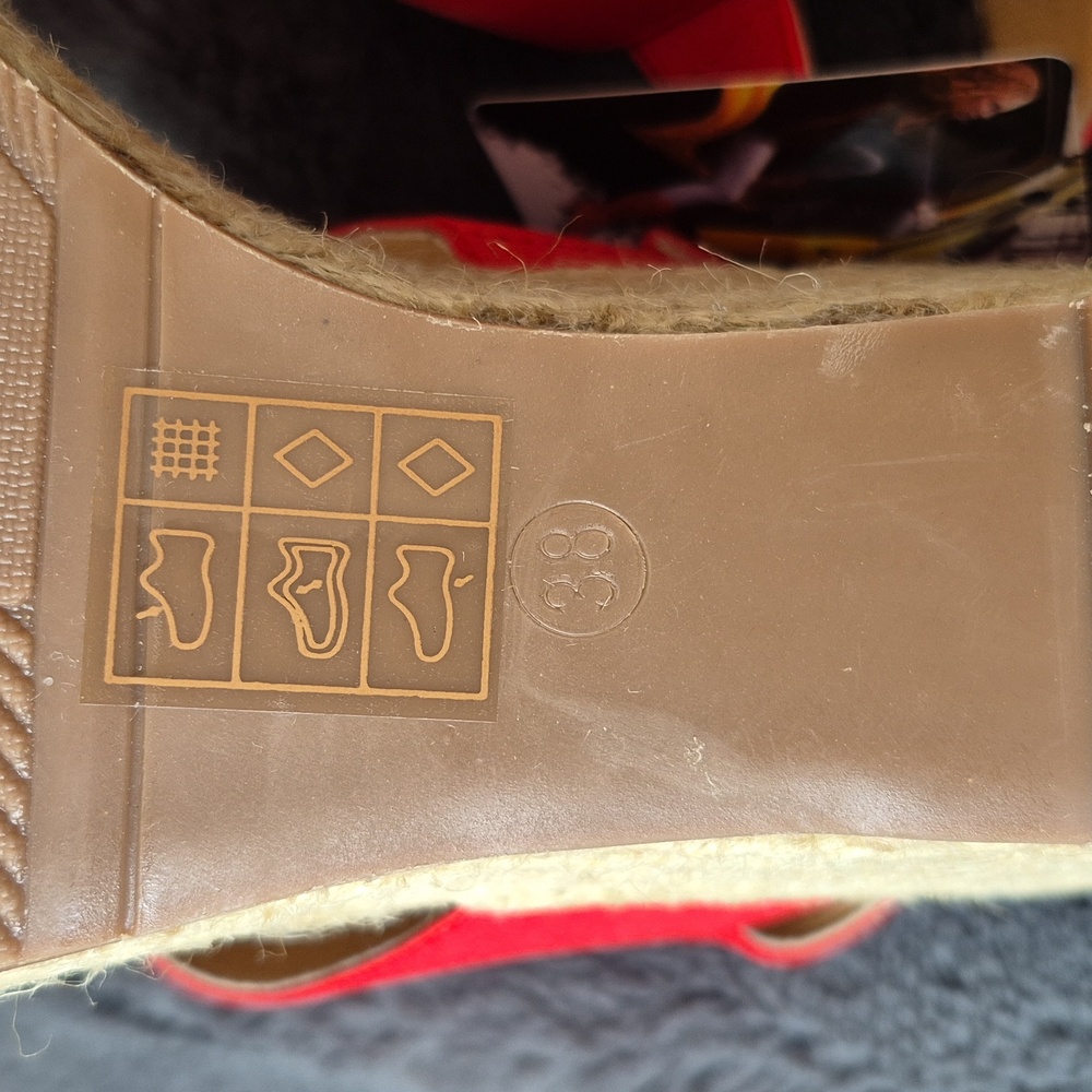 Lucy Red Wedge Size 38 Espadrilles with Jute Sole From Taxi, New With Tags - Picture 11 of 14